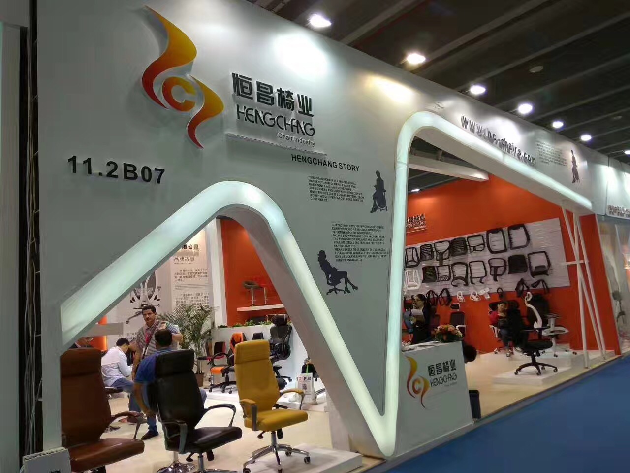 展位设计搭建之美工喷绘